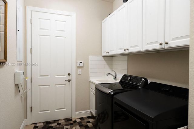 11813 NW 79th Ct, Parkland, FL 33076