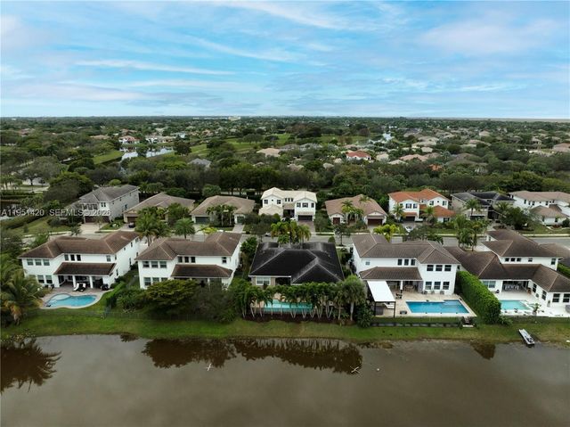 11813 NW 79th Ct, Parkland, FL 33076