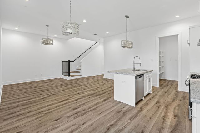 5608 Savyon Drive, Houston, TX 77091