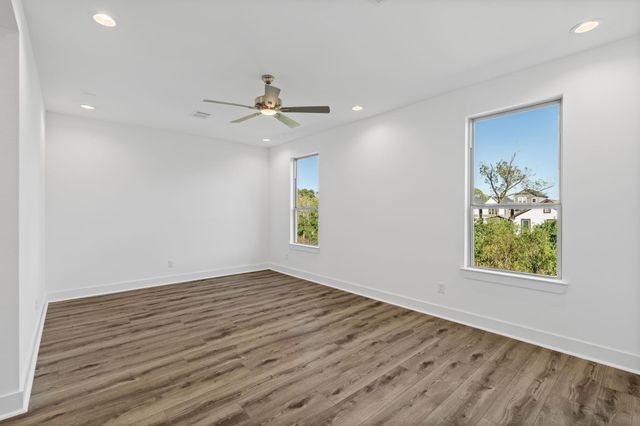 5608 Savyon Drive, Houston, TX 77091