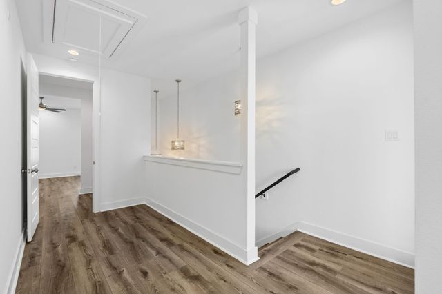 5608 Savyon Drive, Houston, TX 77091