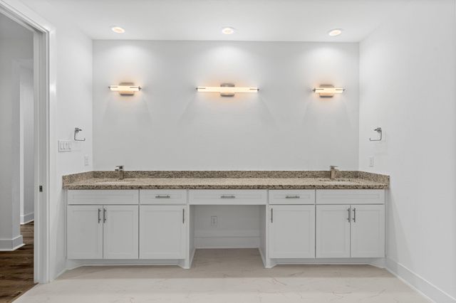 5608 Savyon Drive, Houston, TX 77091