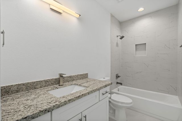 5608 Savyon Drive, Houston, TX 77091