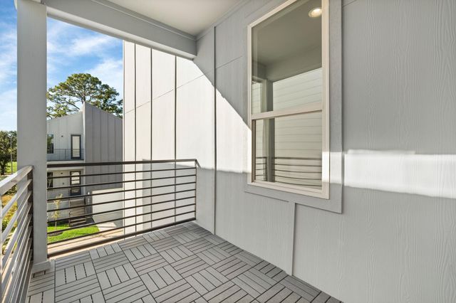 5608 Savyon Drive, Houston, TX 77091