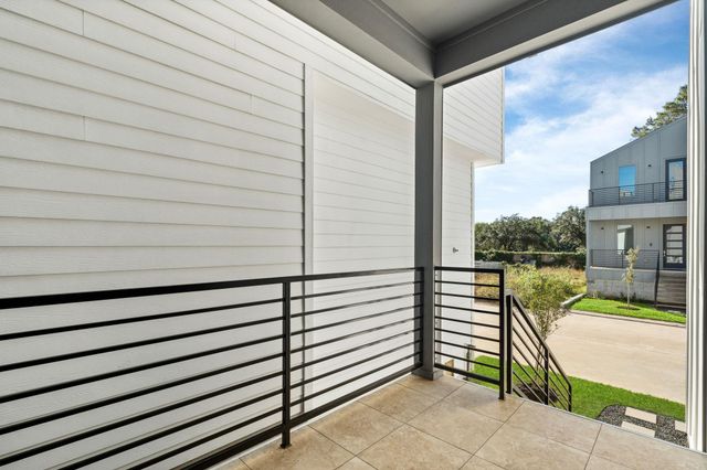 5608 Savyon Drive, Houston, TX 77091