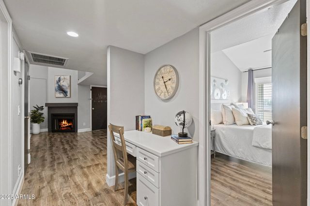 2020 W UNION HILLS Drive 260, Phoenix, AZ 85027