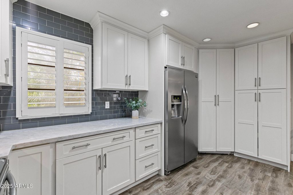 2020 W UNION HILLS Drive 260, Phoenix, AZ 85027