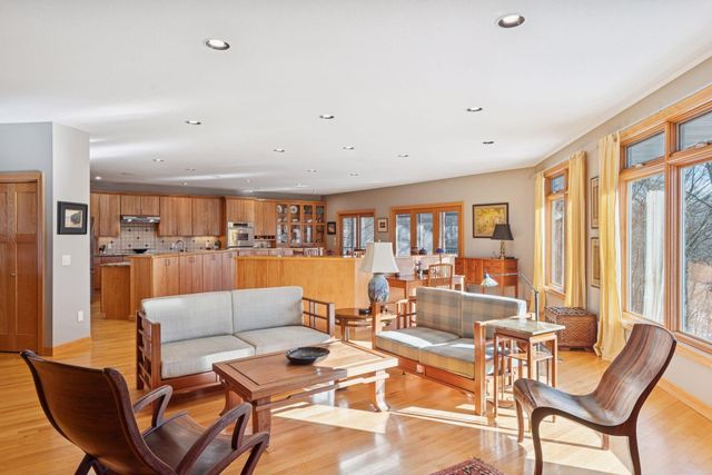 6952 Oakmere Lane NW, Rochester, MN 55901