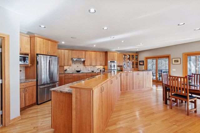 6952 Oakmere Lane NW, Rochester, MN 55901