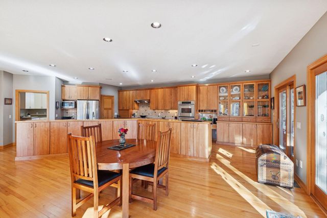 6952 Oakmere Lane NW, Rochester, MN 55901