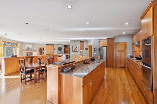 6952 Oakmere Lane NW, Rochester, MN 55901