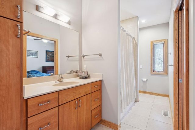 6952 Oakmere Lane NW, Rochester, MN 55901