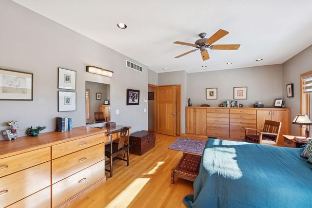 6952 Oakmere Lane NW, Rochester, MN 55901