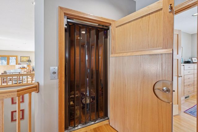 6952 Oakmere Lane NW, Rochester, MN 55901