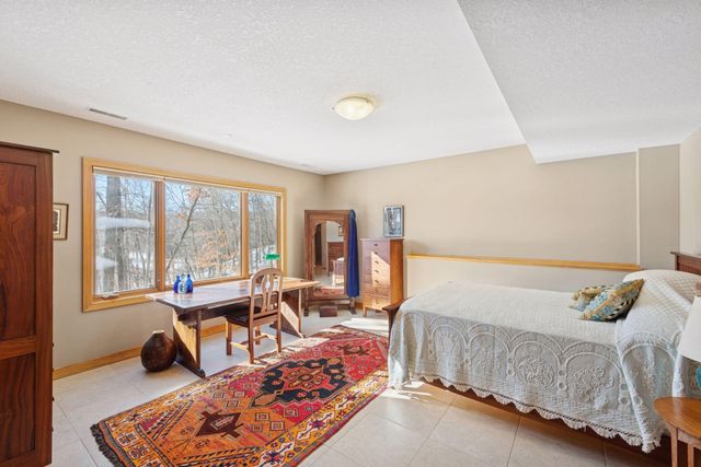 6952 Oakmere Lane NW, Rochester, MN 55901