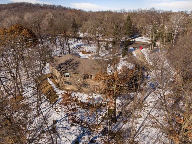 6952 Oakmere Lane NW, Rochester, MN 55901