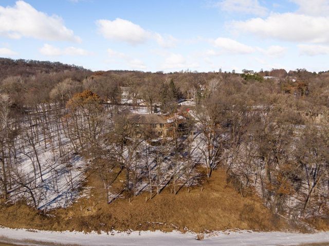 6952 Oakmere Lane NW, Rochester, MN 55901