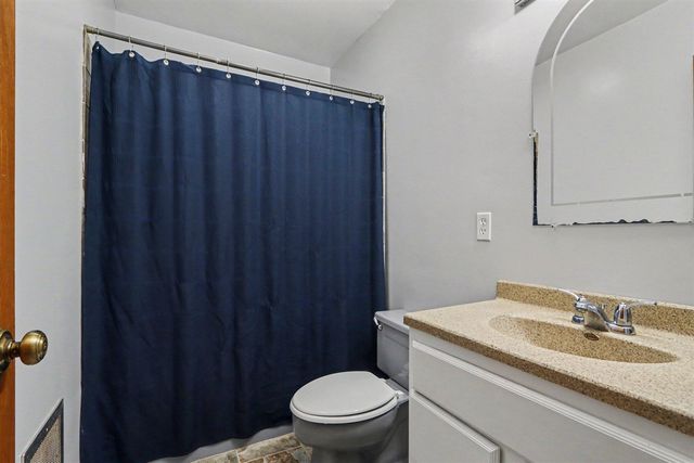 9990 N 16th Street, Plainwell, MI 49080