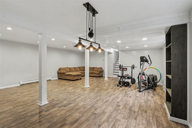 9990 N 16th Street, Plainwell, MI 49080