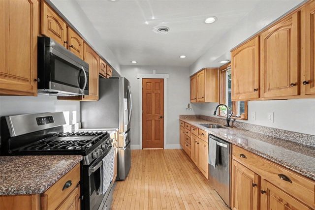 9990 N 16th Street, Plainwell, MI 49080
