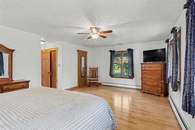 9990 N 16th Street, Plainwell, MI 49080
