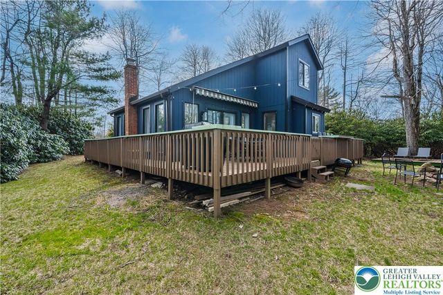 112 Crazy Horse Court, Tobyhanna Twp, PA 18334