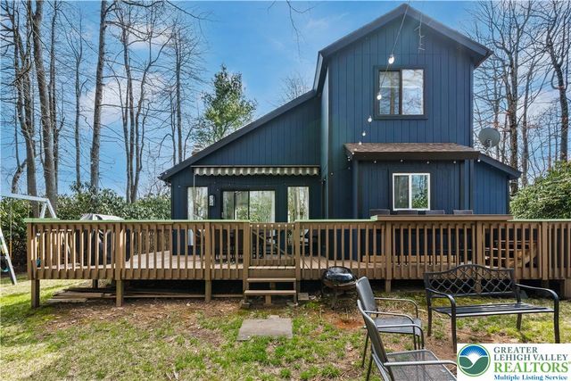 112 Crazy Horse Court, Tobyhanna Twp, PA 18334
