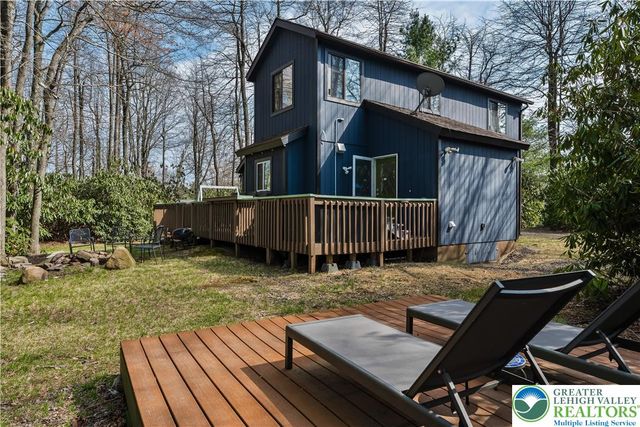 112 Crazy Horse Court, Tobyhanna Twp, PA 18334