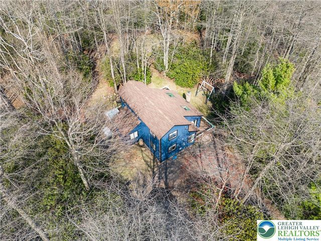 112 Crazy Horse Court, Tobyhanna Twp, PA 18334