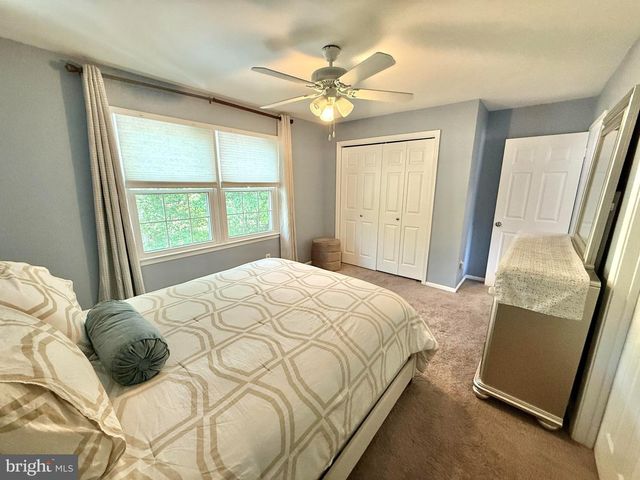 6160 LUCAS POND CT, Burke, VA 22015
