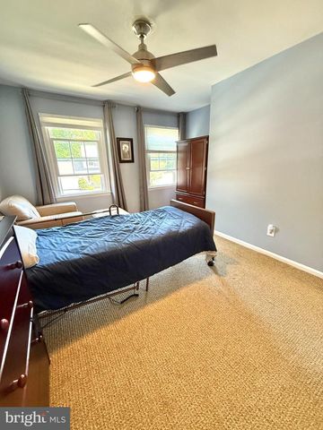 6160 LUCAS POND CT, Burke, VA 22015