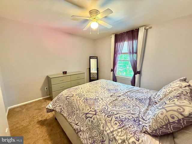 6160 LUCAS POND CT, Burke, VA 22015