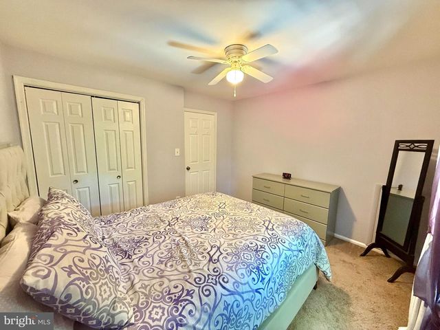 6160 LUCAS POND CT, Burke, VA 22015