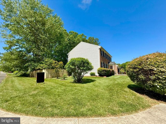 6160 LUCAS POND CT, Burke, VA 22015