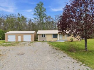 11328 Hwy 150, Sequatchie, TN 37374
