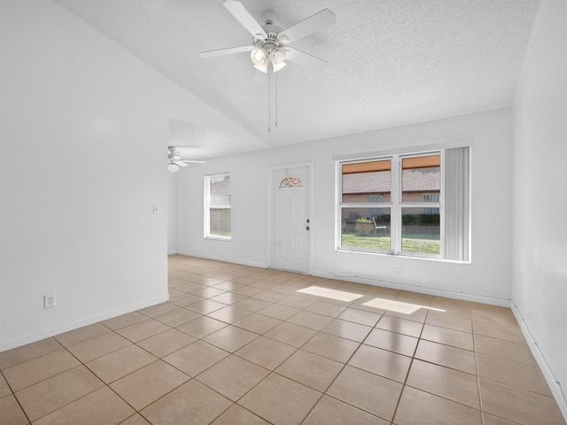 2548 Ida Way, West Palm Beach, FL 33415