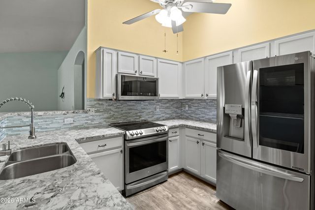 10328 E EL MORO Circle, Mesa, AZ 85208