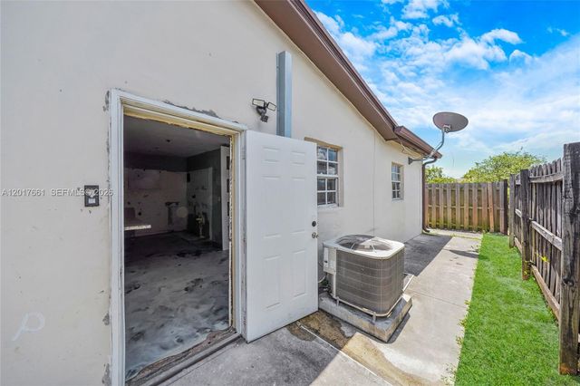 7773 Biltmore Blvd, Miramar, FL 33023