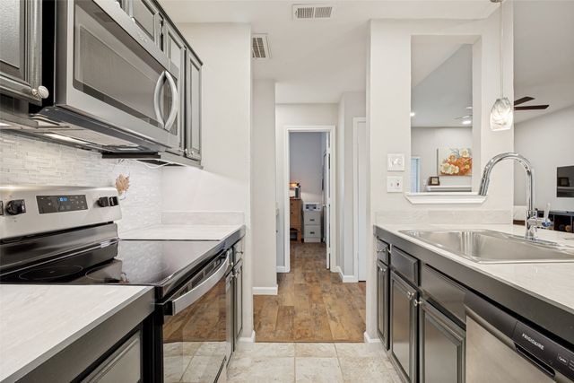 8601 Park Lane 323, Dallas, TX 75231