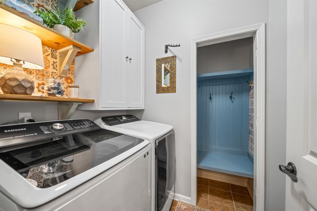 385 GARDEN SPRINGS DR, Oakland, TN 38060