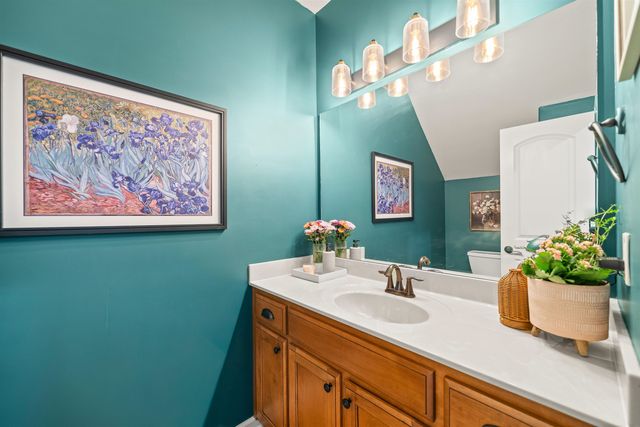 385 GARDEN SPRINGS DR, Oakland, TN 38060