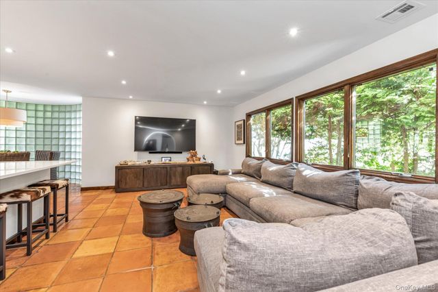 1276 Mara Court, Atlantic Beach, NY 11509