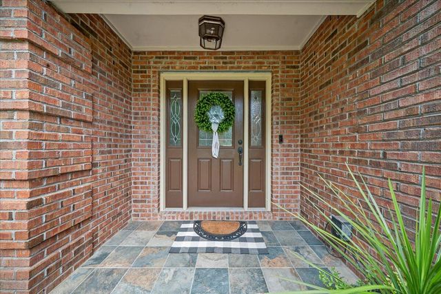 24 Cove Ln., Hattiesburg, MS 39402