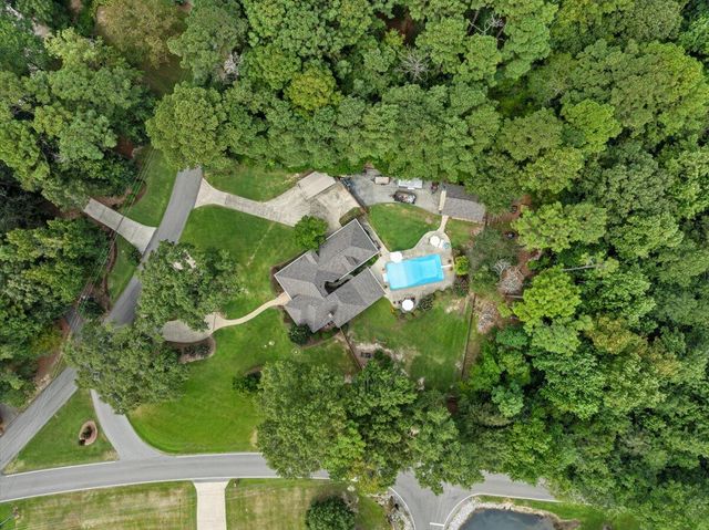 24 Cove Ln., Hattiesburg, MS 39402
