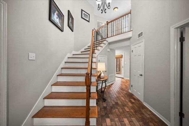 24 Cove Ln., Hattiesburg, MS 39402