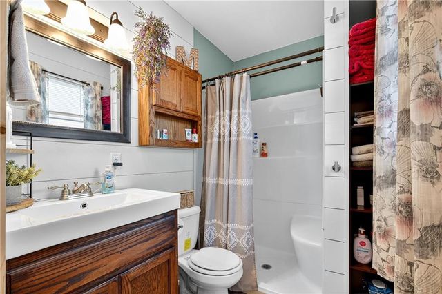 312 E Lee Street, Nevada, MO 64772