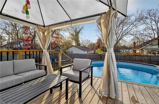 312 E Lee Street, Nevada, MO 64772