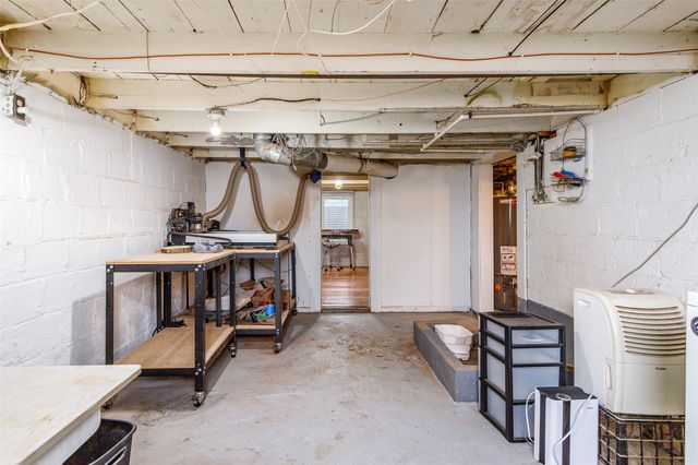 1101 N 3rd Street, Ames, IA 50010