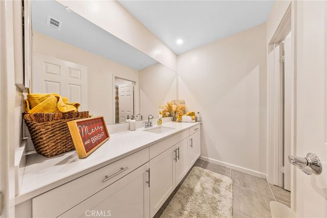 963 W Clover Avenue, Rialto, CA 92376