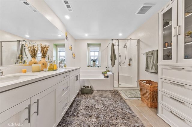 963 W Clover Avenue, Rialto, CA 92376
